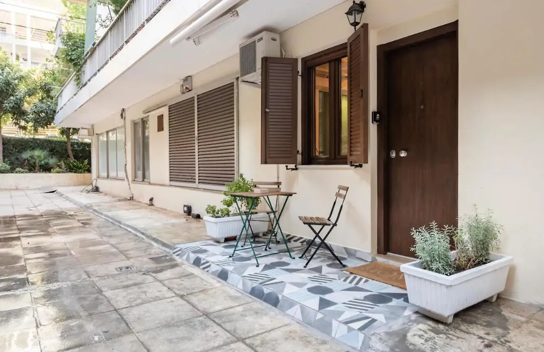 Cute Tiny Apartment In The Heart Of Flisvos-1