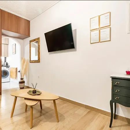 Cute Tiny Apartment In The Heart Of Flisvos-3